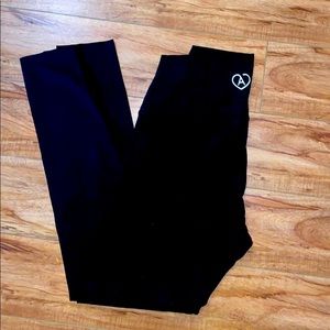 Aritiza Heath Care hero Leggings
